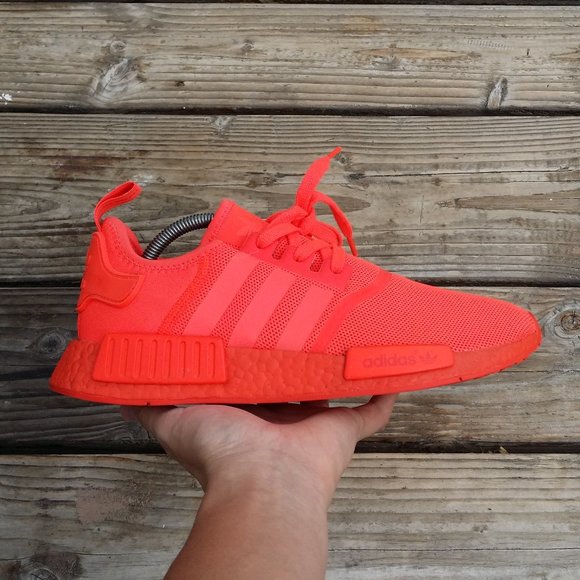 Size 9.5 Men / Size 11 Women adidas NMD R1 Boost Triple Solar Red Running Shoes - Picture 2 of 8